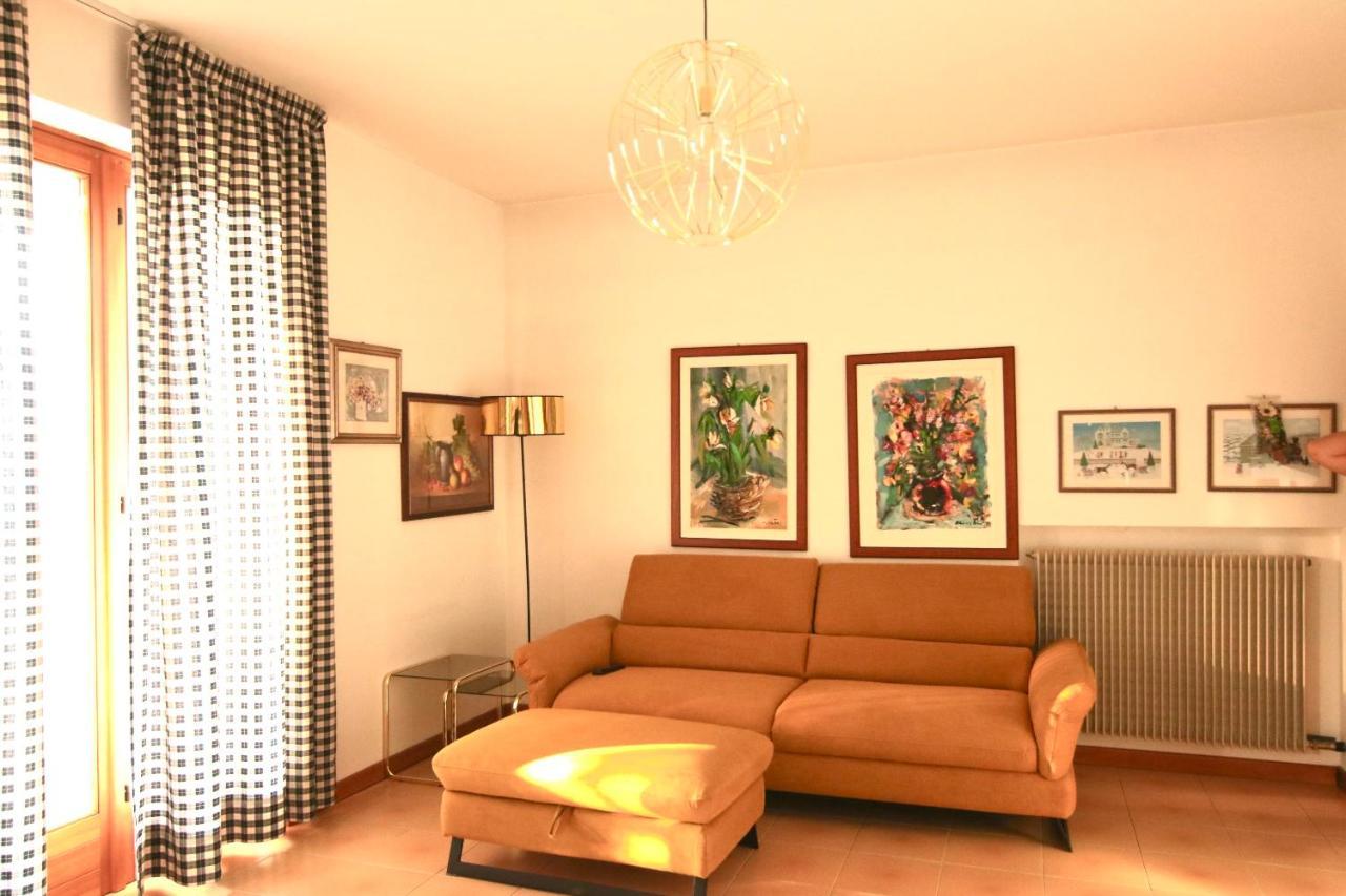 3 Rooms Apartment Whit Balcony And Lake Wiew مالتشيزينيه المظهر الخارجي الصورة